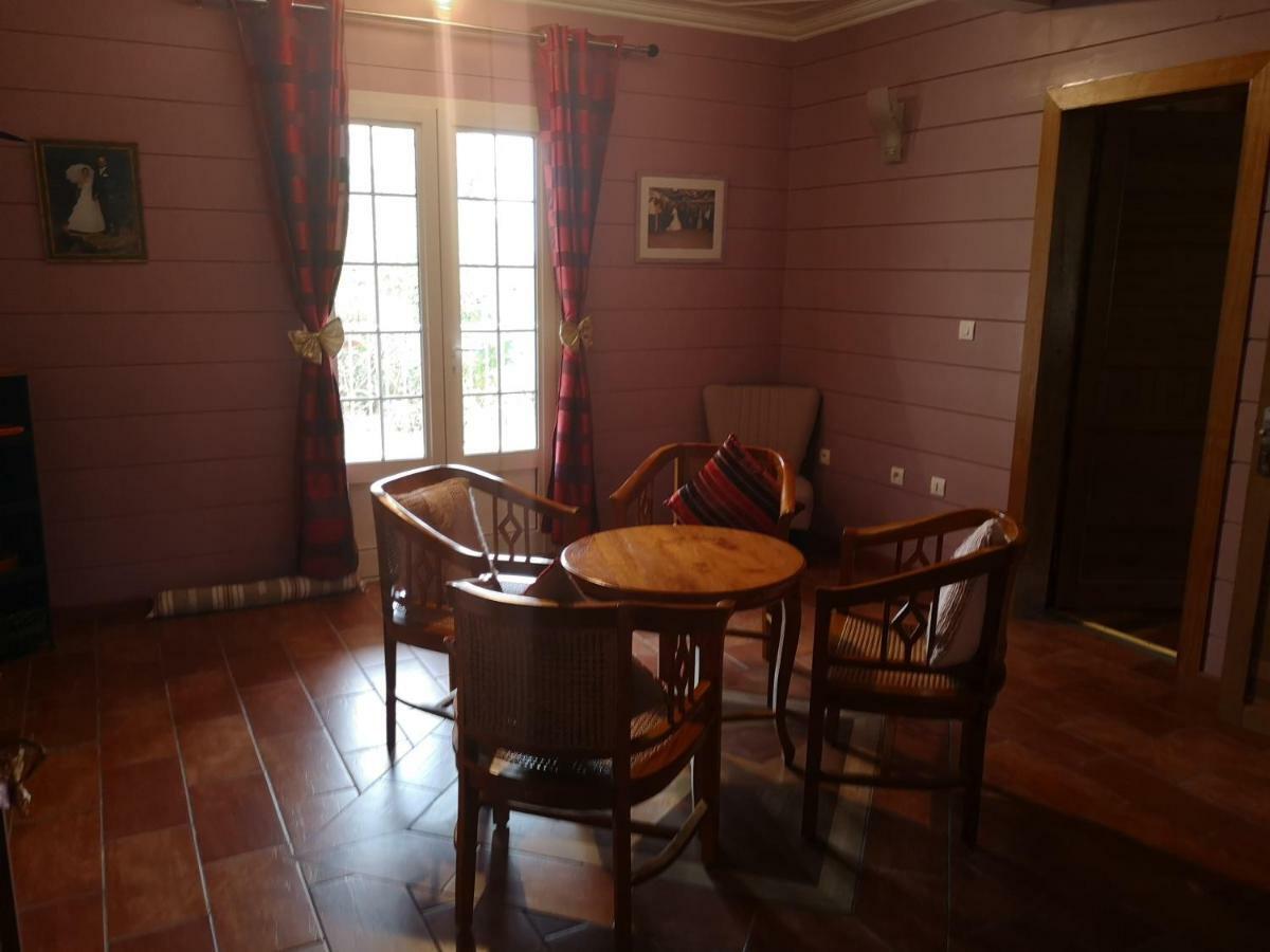 Le Papangue Bed and Breakfast Salazie Exteriör bild